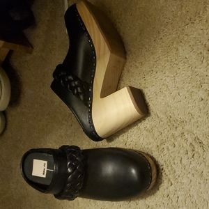 Dolce Vita Hila Clogs